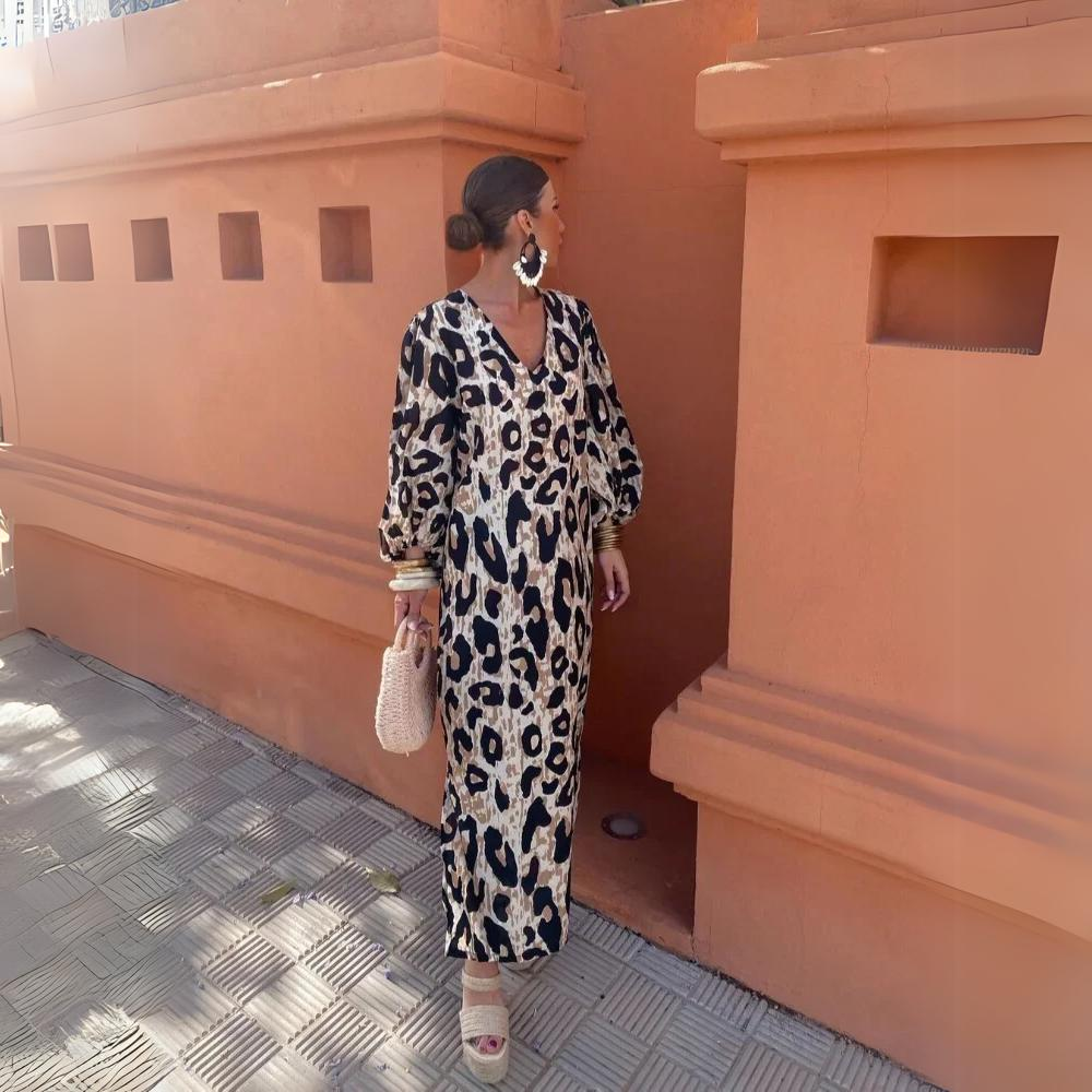 Evelien - Classic Animal Print Dress