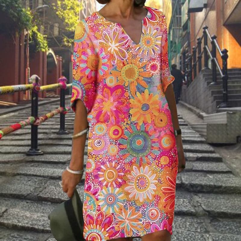 Lou - Colorful and comfortable dress with floral print