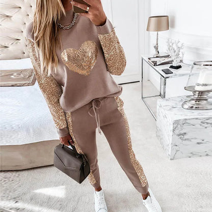 Amelie - Modern lounge set for women