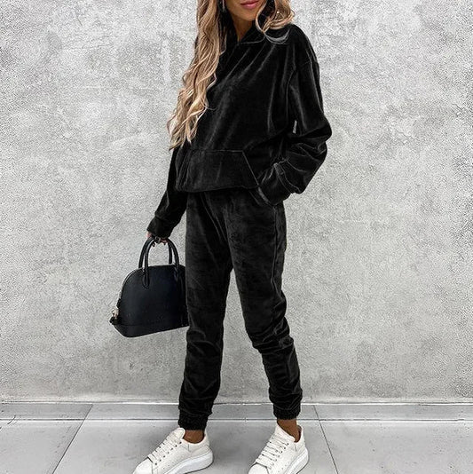 Wendela | Luxury velvet jumper and jogger trousers set