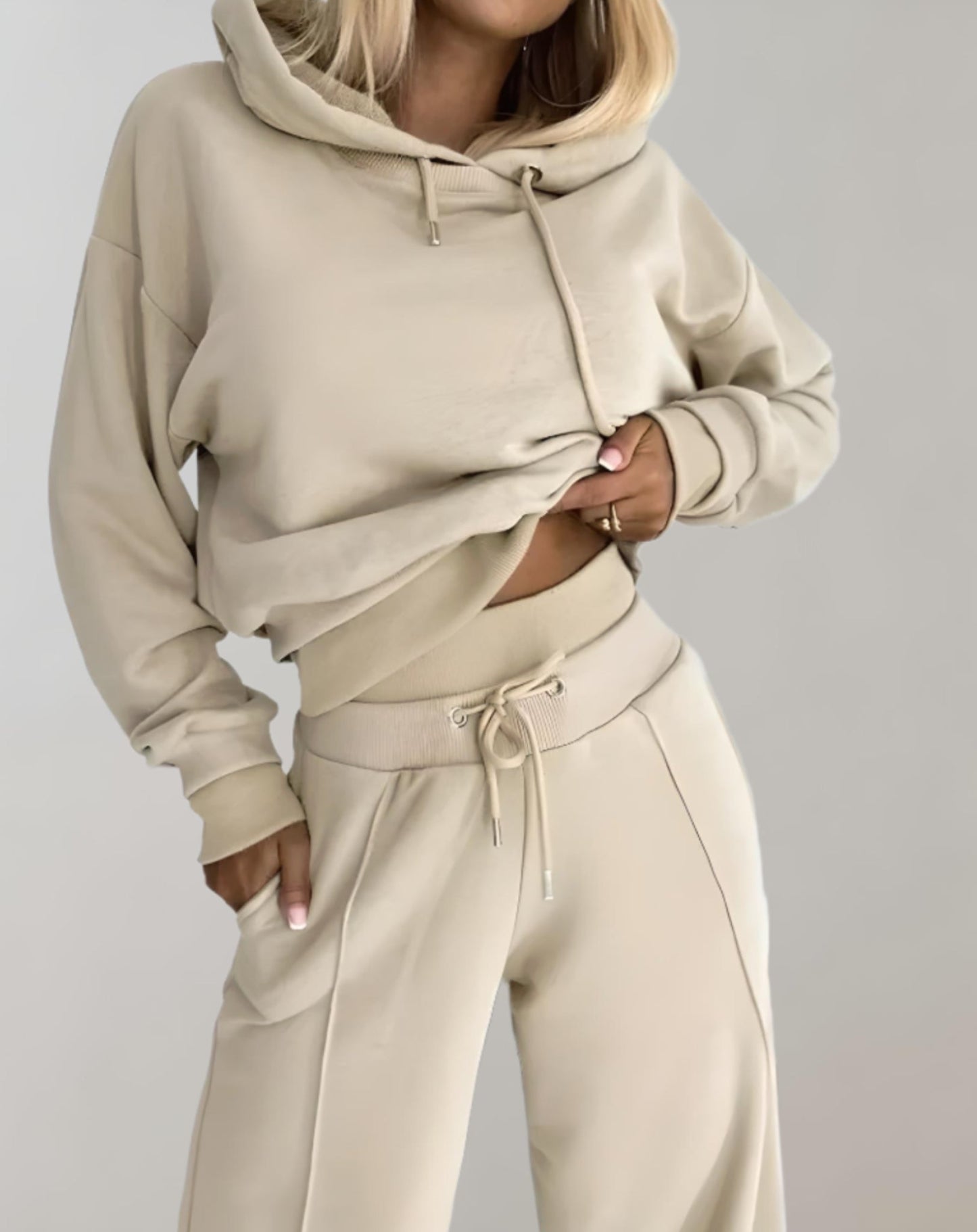 Queenie Set | Two-Piece Hoodie and Pants with Wide Legs