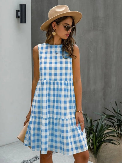 Jhana - Loose-fitting women's dress with fashionable round neckline and pastel plaid skirt