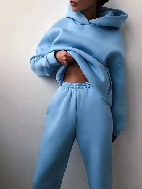 Hoodie and sweatpants for ladies