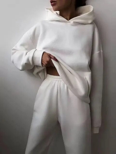 Hoodie and sweatpants for ladies