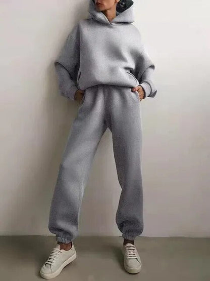 Hoodie and sweatpants for ladies