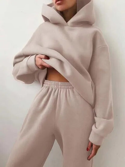 Hoodie and sweatpants for ladies