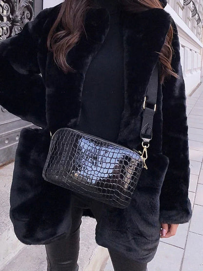 Luxurious faux fur coat - Larissa