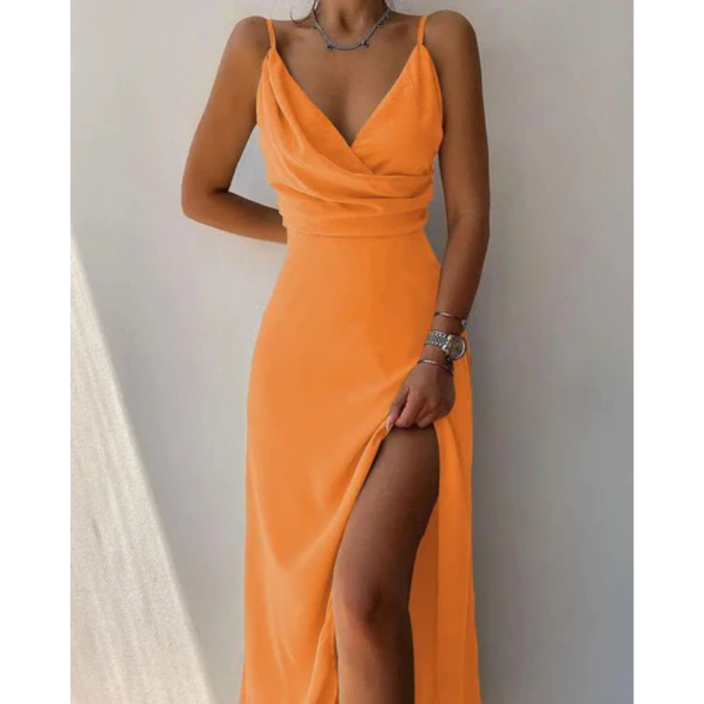 Femke | Long cocktail dress with slit and V-neckline