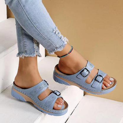 Lisette - Orthopaedic slippers with buckle