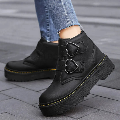 Roda Boots | Casual Ankle Boots with Heart Buckle