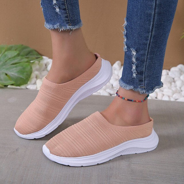 Comfy solid-colour slip on flat shoes