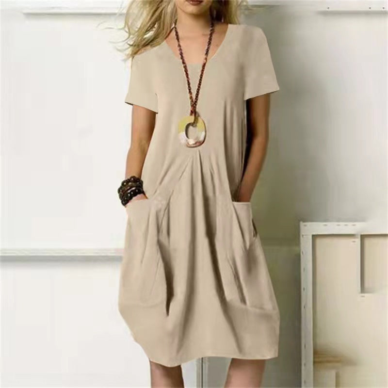 Helena -Even dress with loose round neckline and short sleeves