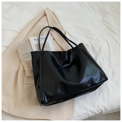 Pernille - Elegant Leather Bag