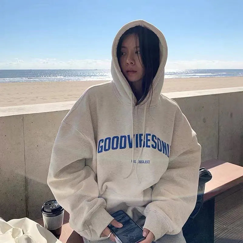 Jess | Casual warm oversized hoodie with Goodvibe print perfect for casual days