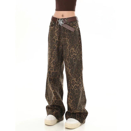 Gilda - Retro pants with leopard print.