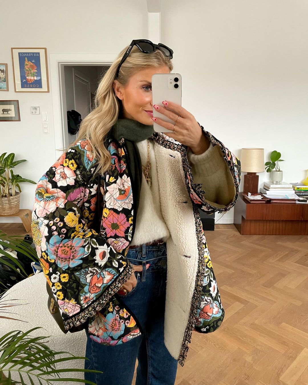 Quilted jacket with floral pattern for women