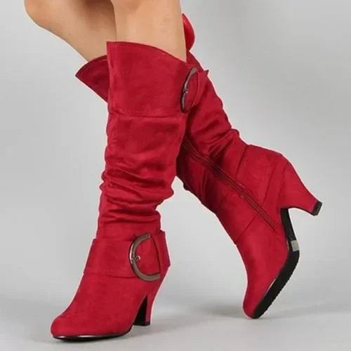 Elegant women's boots for fall and spring, with an original design to create luminous appearances.