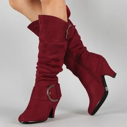 Elegant women's boots for fall and spring, with an original design to create luminous appearances.