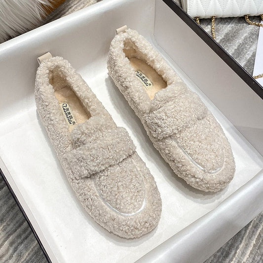 Comfortable plush slippers