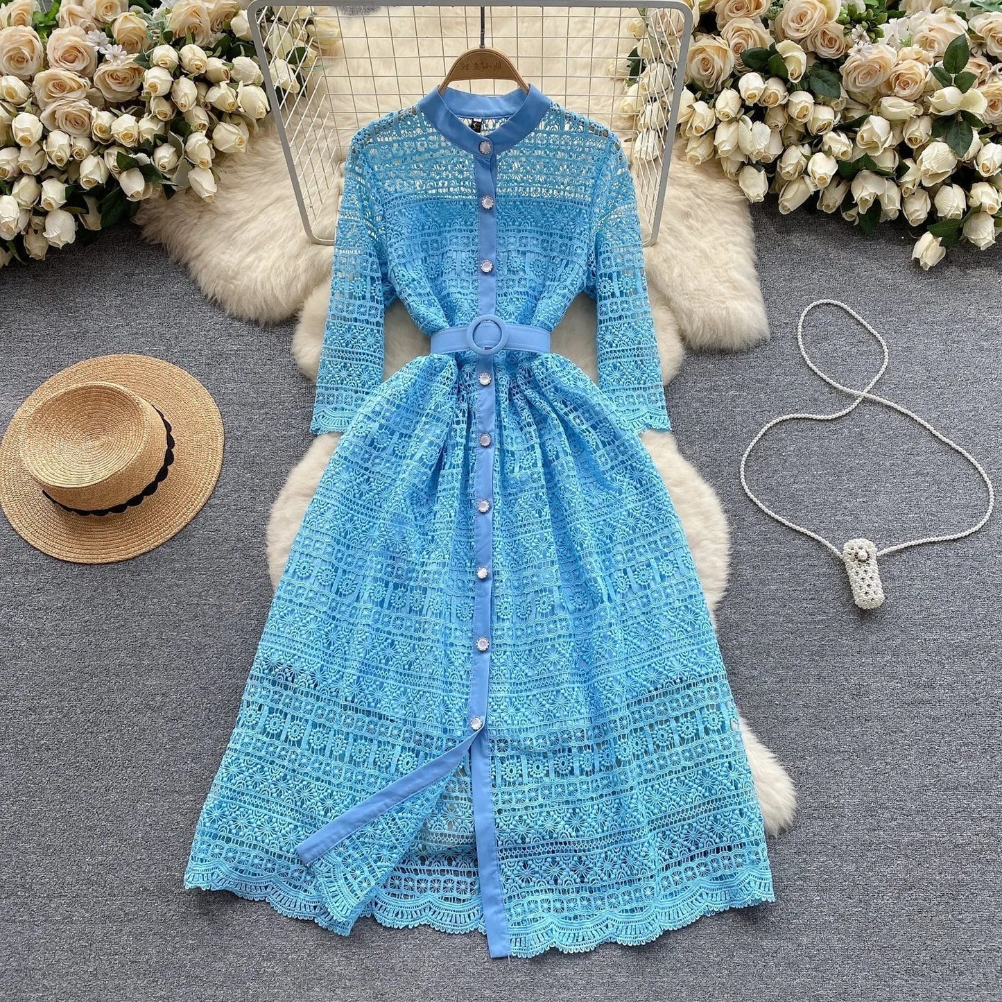 Clara - Embroidered hollow dress