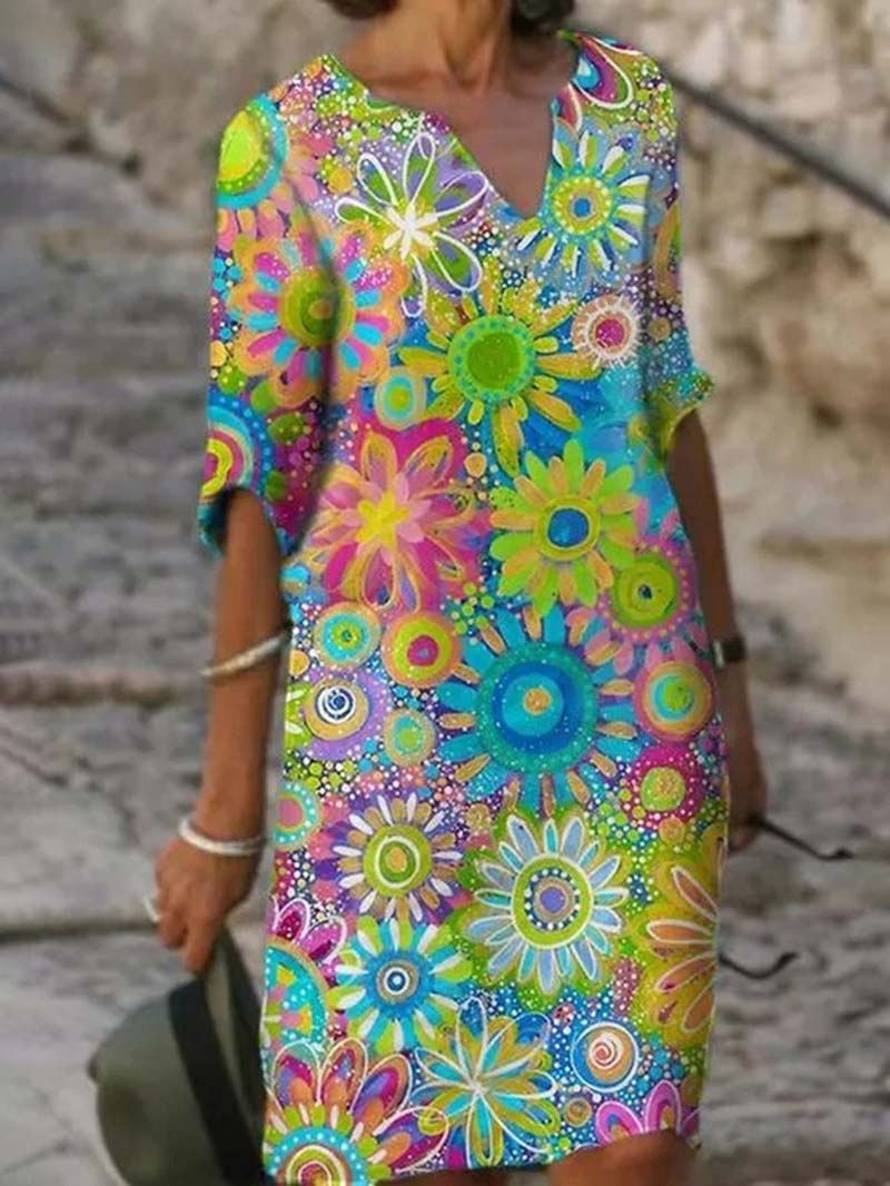 Lou - Colorful and comfortable dress with floral print