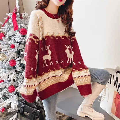 Adele - Warm knitted sweater with a loose fit and striped Christmas deer print for women