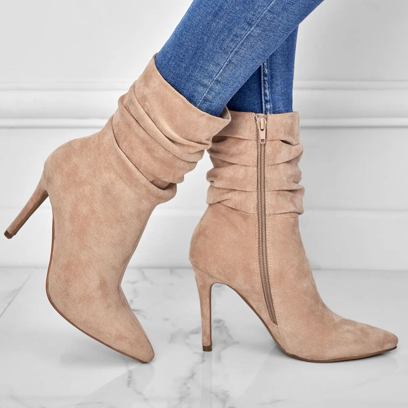 Elegant pointed boots - Xenia