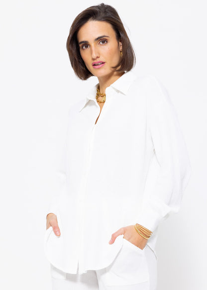 Reina - Oversized blouse in embossed piqué