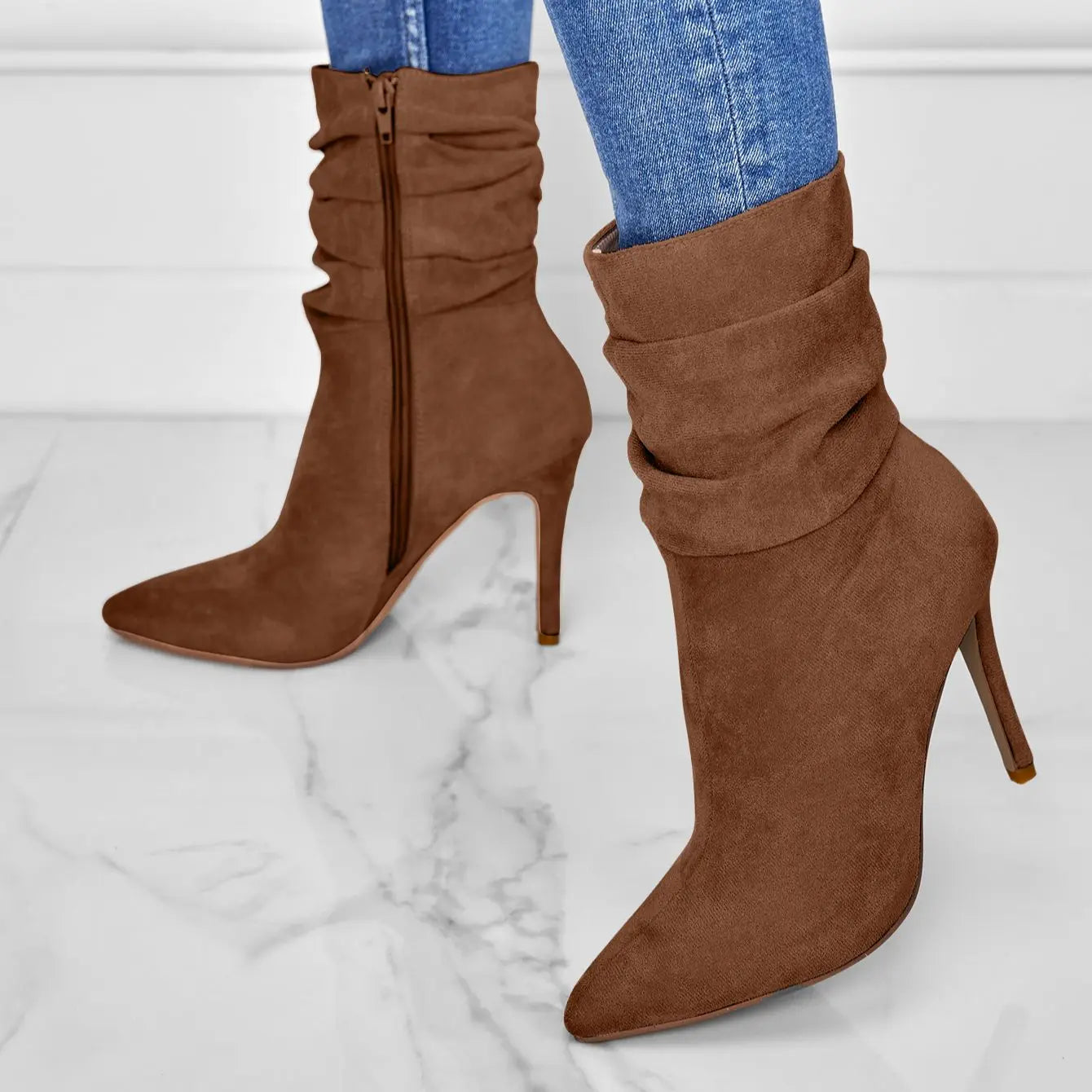 Elegant pointed boots - Xenia