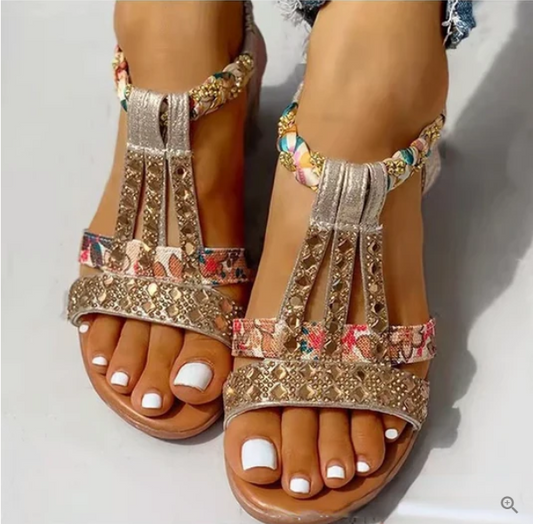 Mia - sandals with wedge heel