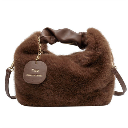 Fluffy Handbag | This bag you just want to hug