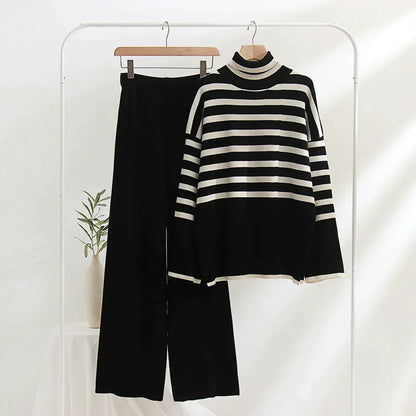 Charlotte - Women's Comfortable Stripe Winter Set