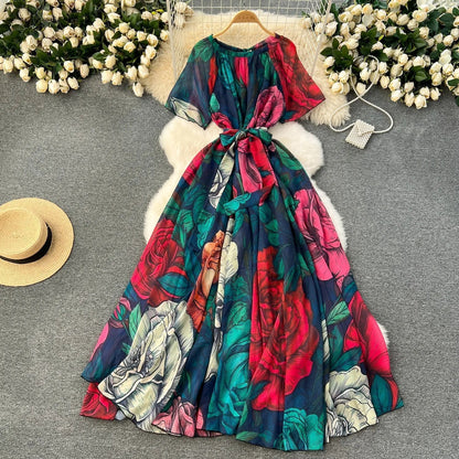 Evelyn - Elegant dress with print