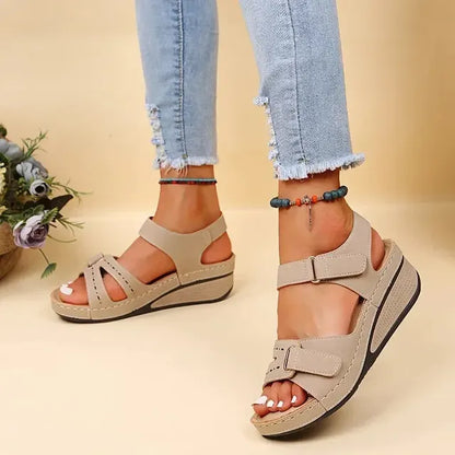 Summer - Elegant Summer Sandal with Heel