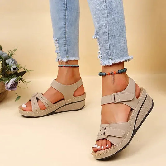 Summer - Elegant Summer Sandal with Heel