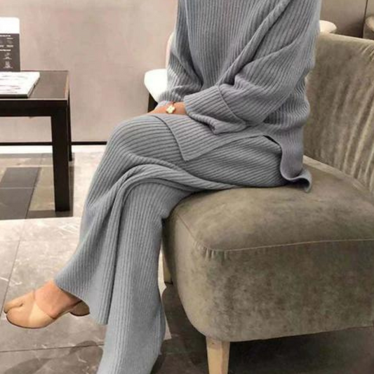 Casual knitted sweater and pants set - Samantha