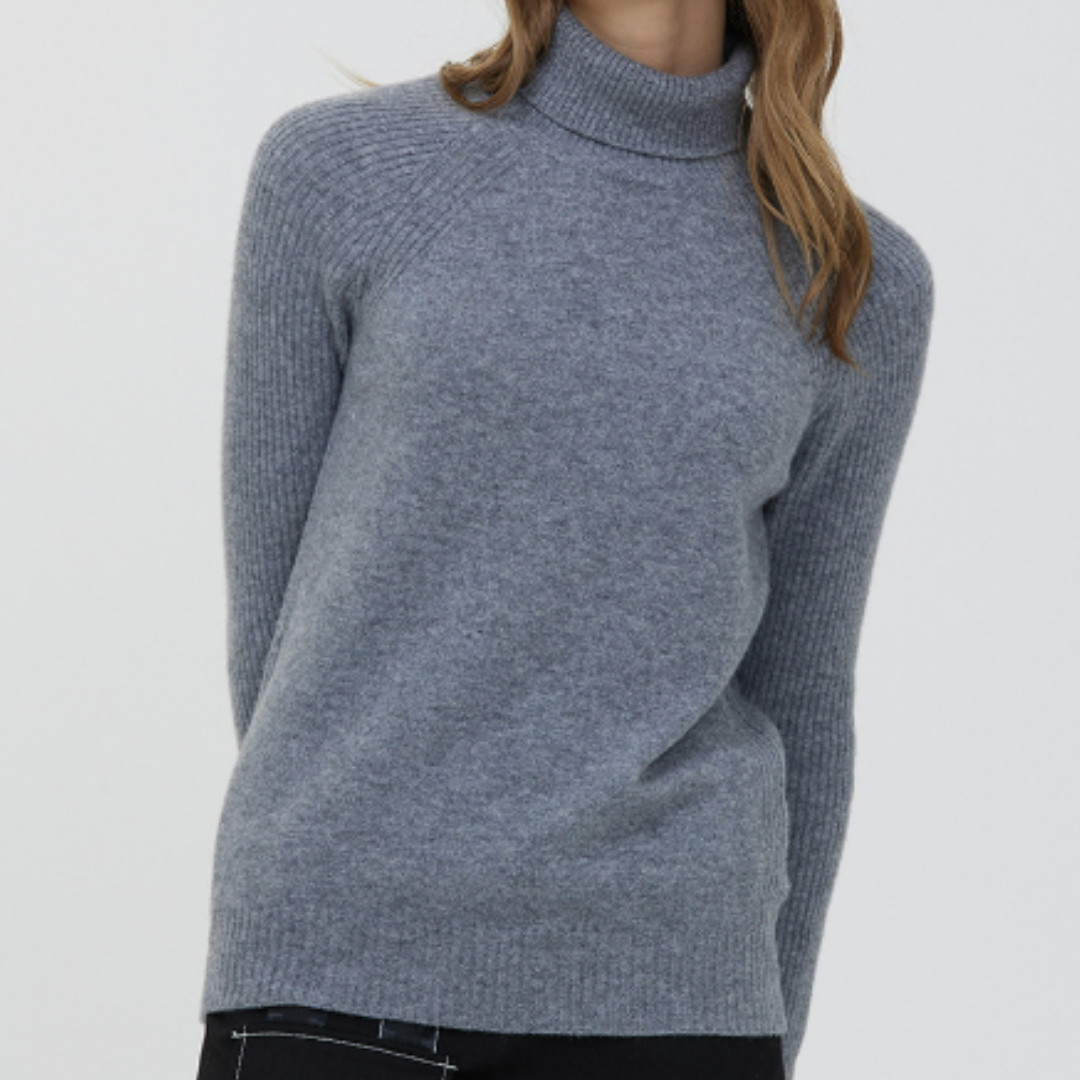 Rui | Turtleneck sweater for women