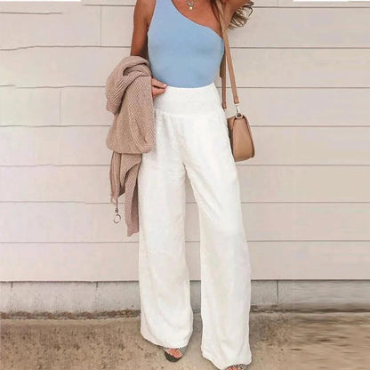 XANDRIA | Chic pants perfect for the summer season