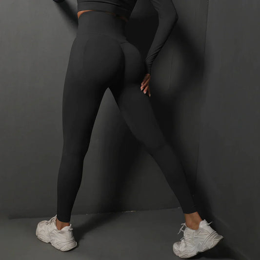 Seamless sports leggings with a wide waistband