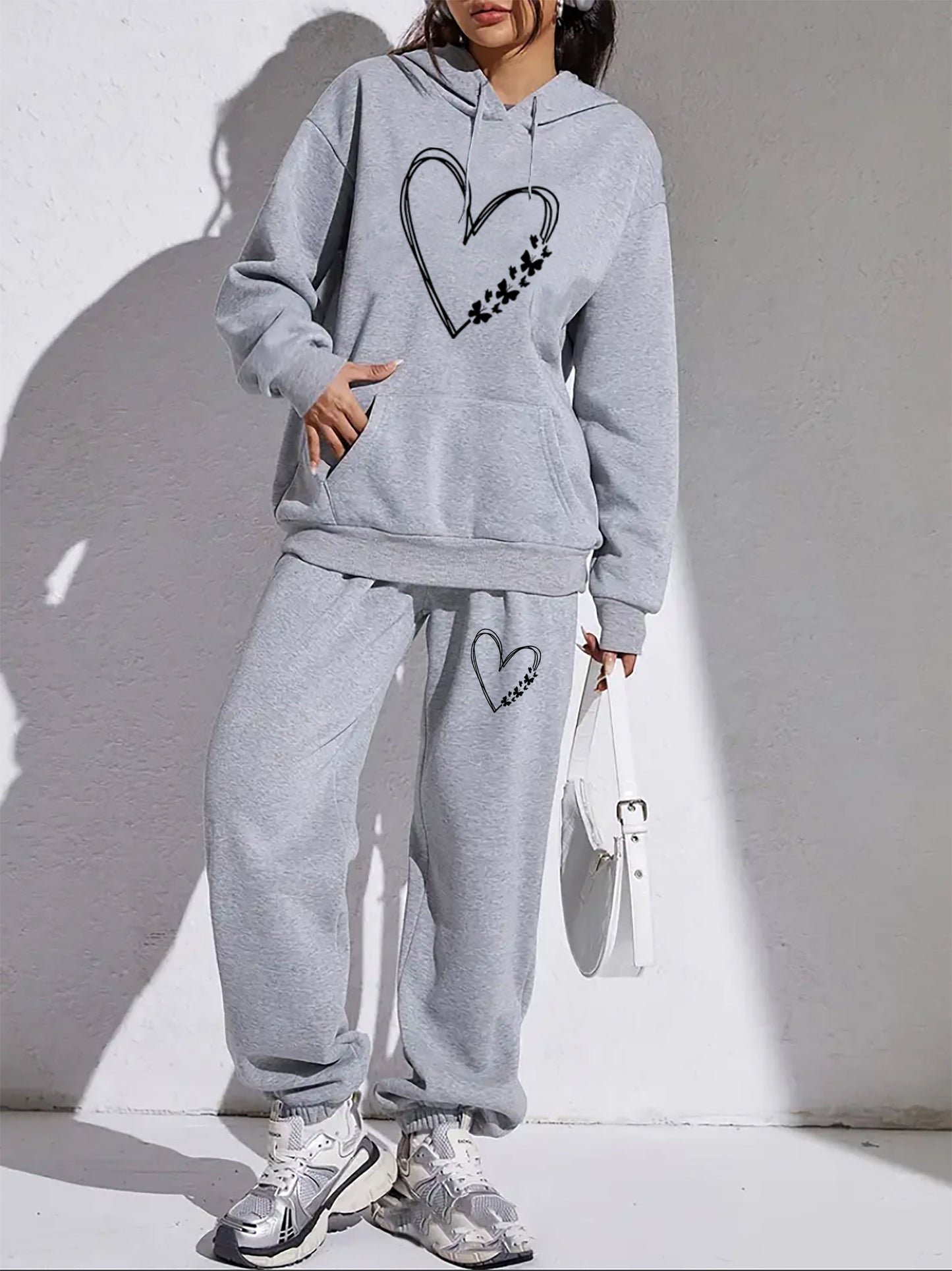 Jess | Trendy Hoodie &amp; Joggers Tracksuit Set Love - Ideal For Fall/Winter