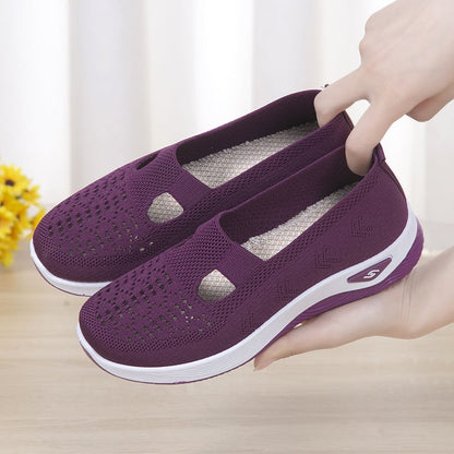 Noa - Breathable women's shoes with soft soles