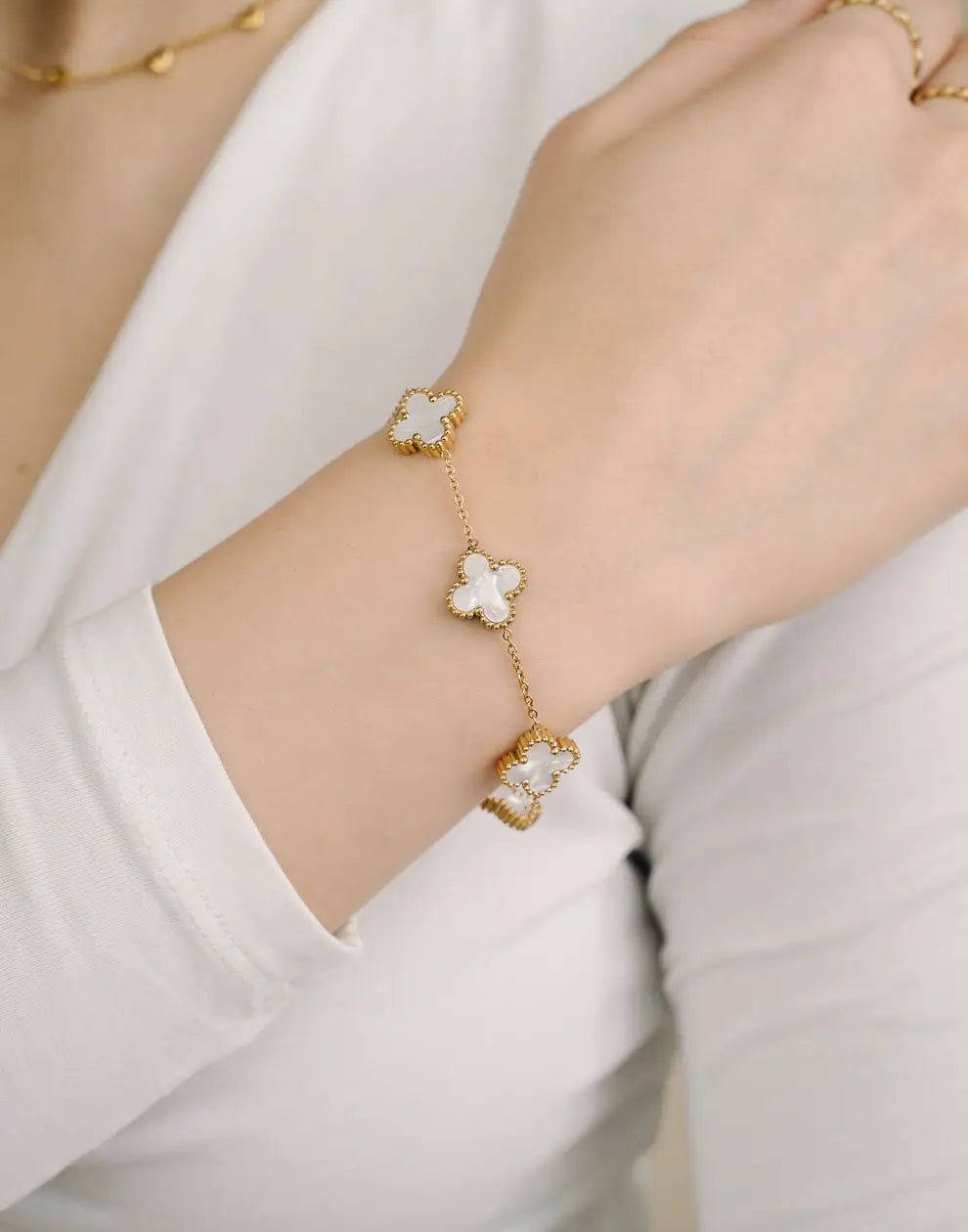 FIVE-LEAF CLOVER BRACELET