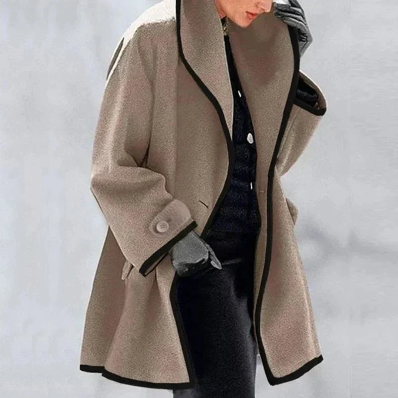 Classic Trench Coat | Timeless Design - Ideal for fall.