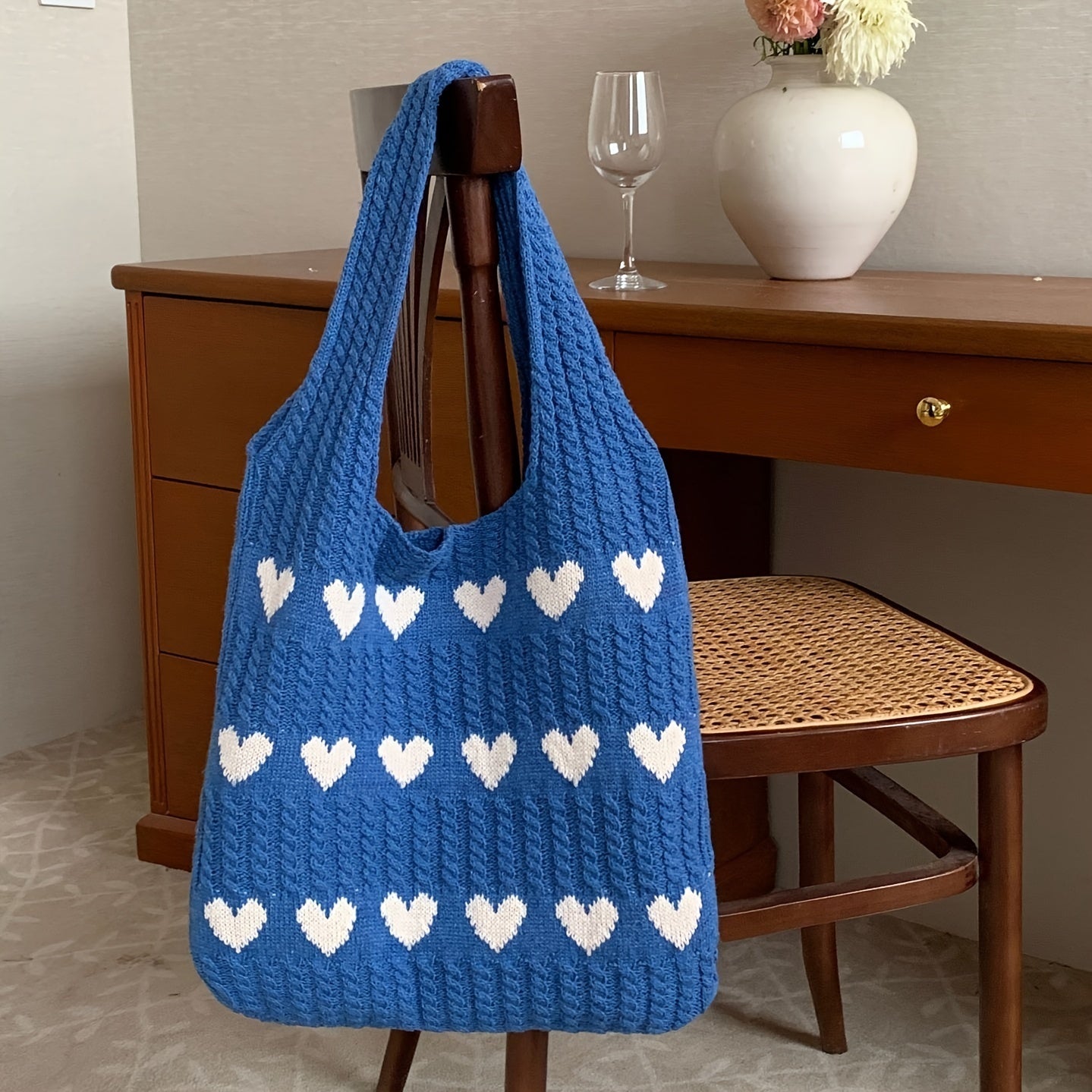 Nina | Handmade knitted heart pattern shopper bag