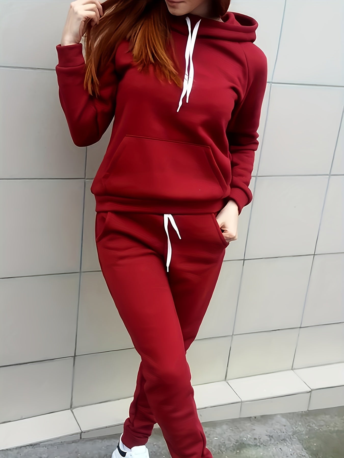 Jess | Casual hooded jacket and jogging pants tracksuit with pockets Perfect for casual days