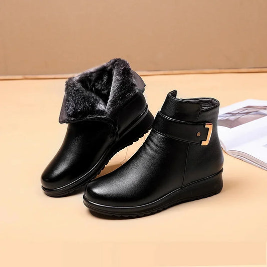 Women's Boots with Metal Buckle of Genuine Leather and Wool