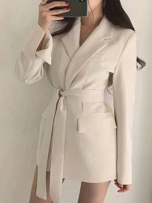 Melly - High-quality, chic blazer coat