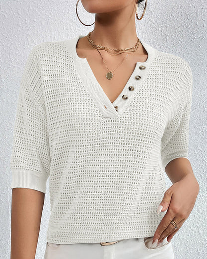 Casual top with V-neck