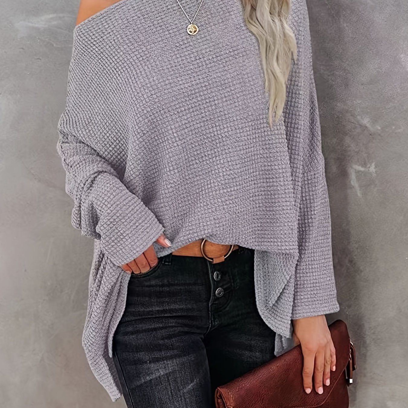 Casual and stylish overall jumper