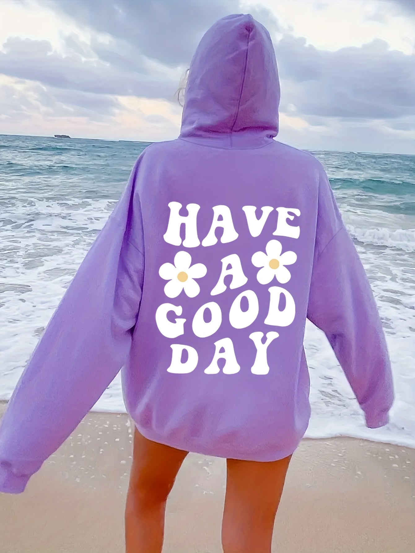 Jess | Casual oversized hoodie with "Have A Good Day" print and bag perfect for fall/winter